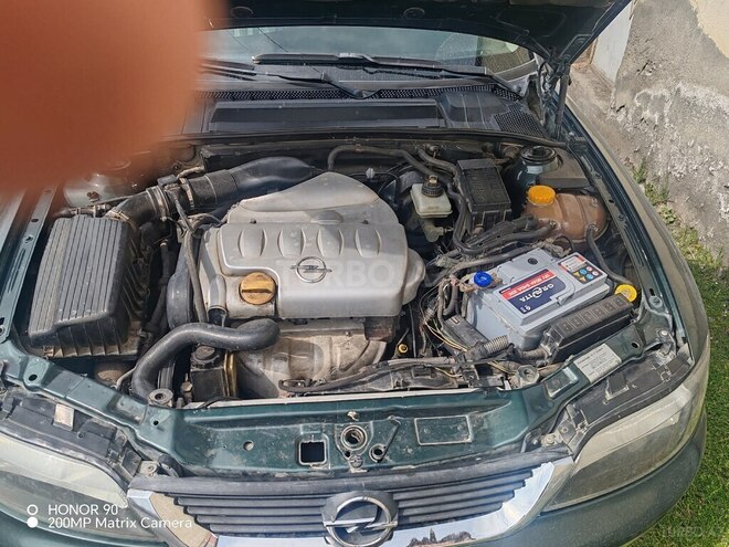 Opel Vectra-13