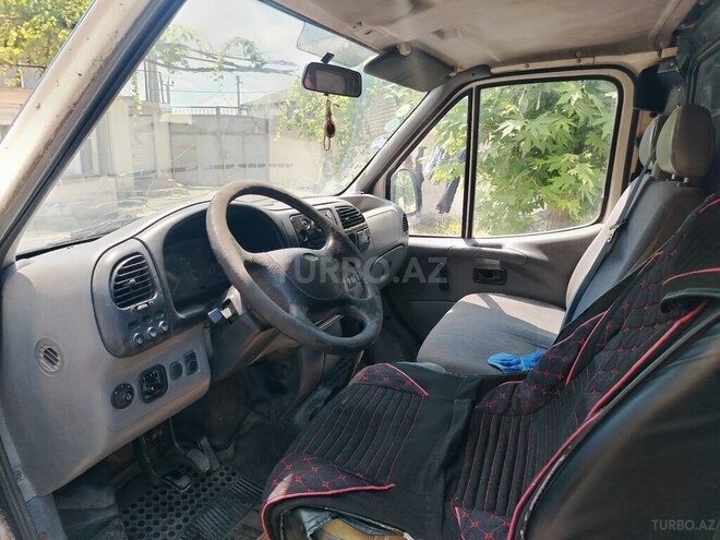 Ford Transit-6