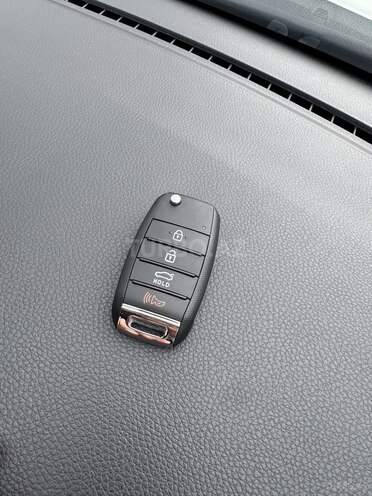 Kia Rio-13