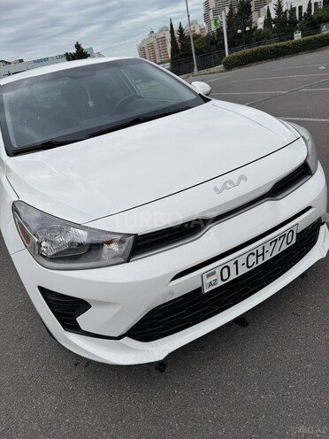 Kia Rio-7