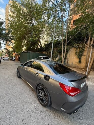 Mercedes CLA 250-7
