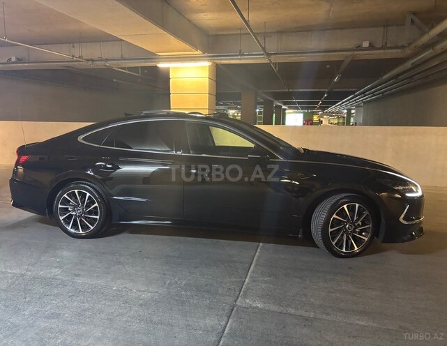 Hyundai Sonata-5