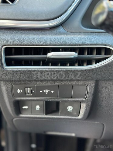 Hyundai Sonata-9