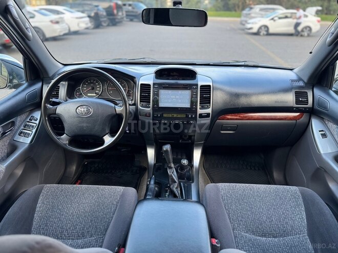 Toyota Land Cruiser Prado-9