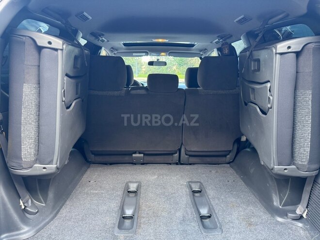 Toyota Land Cruiser Prado-13
