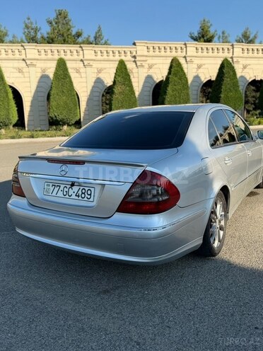 Mercedes E 270-12