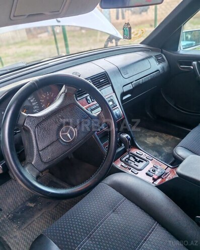 Mercedes C 200-6