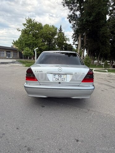 Mercedes C 230-7