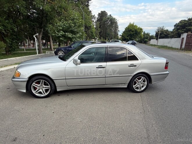Mercedes C 230-12