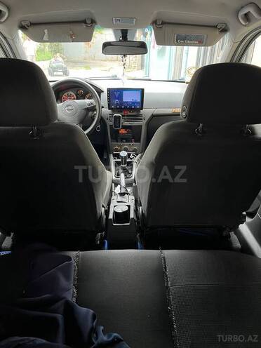 Opel Astra-3