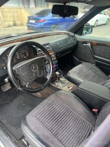 Mercedes C 200-8