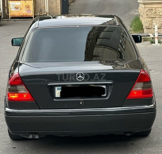 Mercedes C 200-2