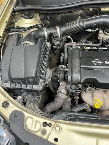 Opel Astra-12
