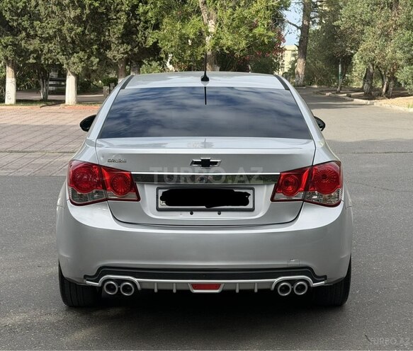 Chevrolet Cruze-9