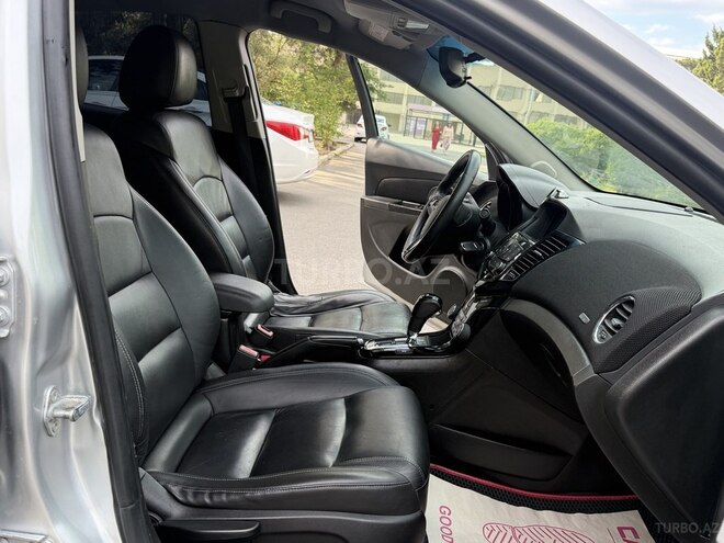 Chevrolet Cruze-12