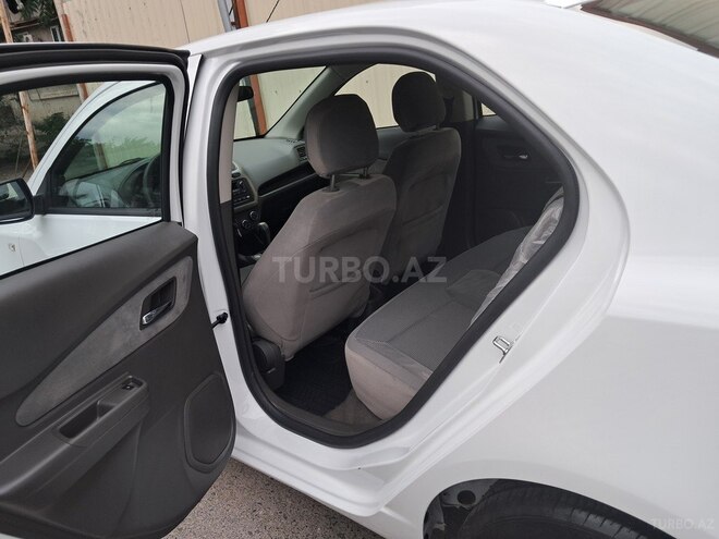 Chevrolet Cobalt-6