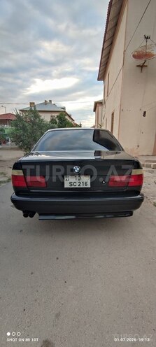 BMW 525-7