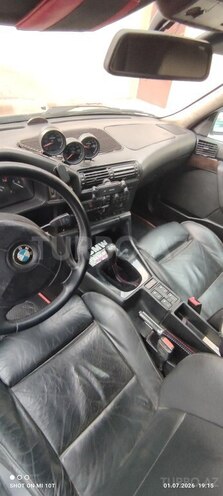 BMW 525-10