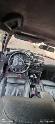 BMW 525-12