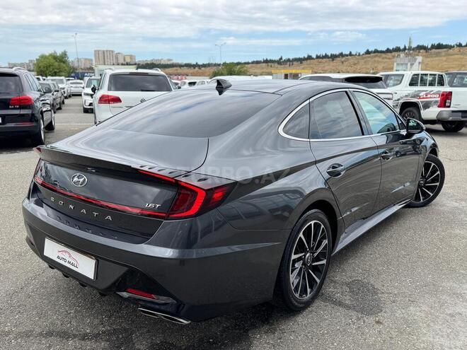 Hyundai Sonata-18