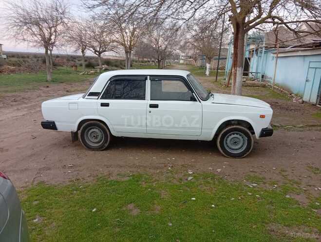 LADA (VAZ) 2107-4