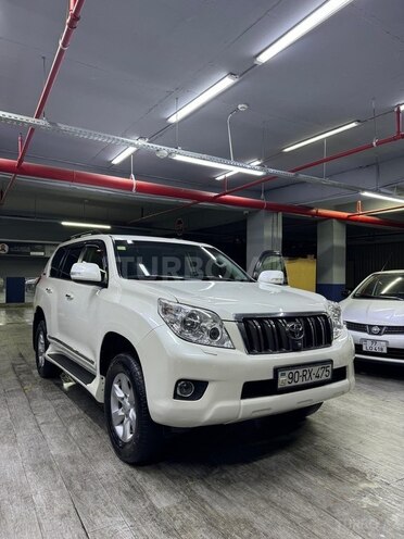 Toyota Land Cruiser Prado-4