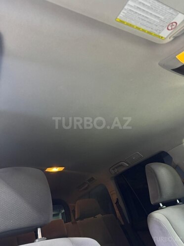 Toyota Land Cruiser Prado-8
