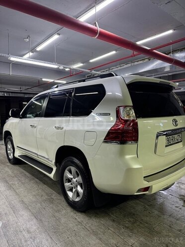 Toyota Land Cruiser Prado-3