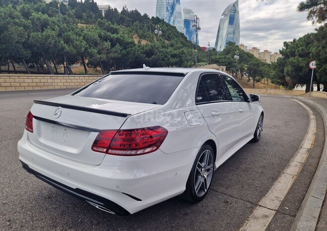 Mercedes E 200-4
