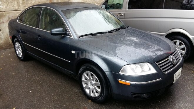 Volkswagen Passat-4