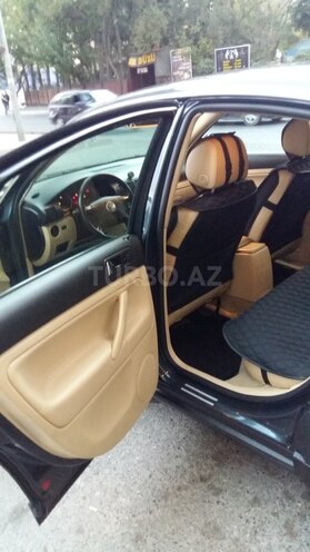 Volkswagen Passat-16