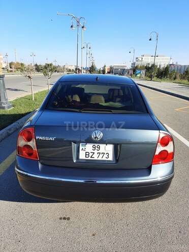 Volkswagen Passat-10
