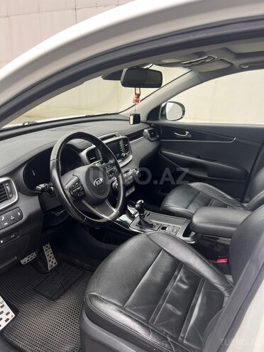 Kia Sorento-7