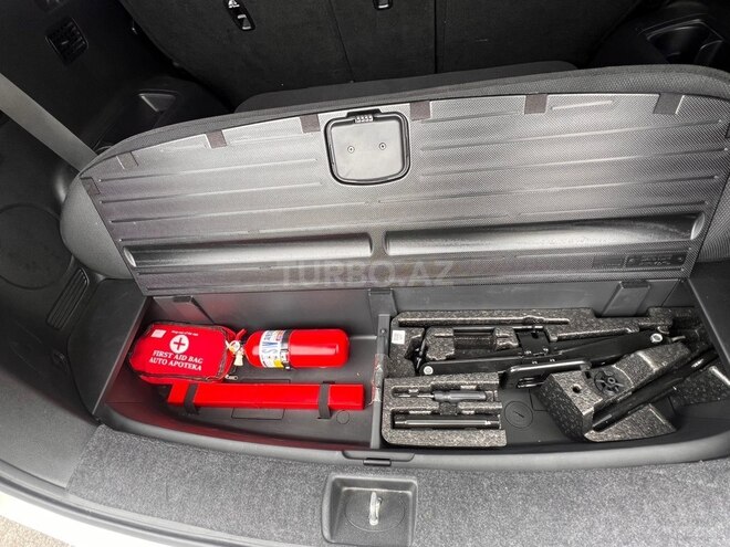 Kia Sorento-10