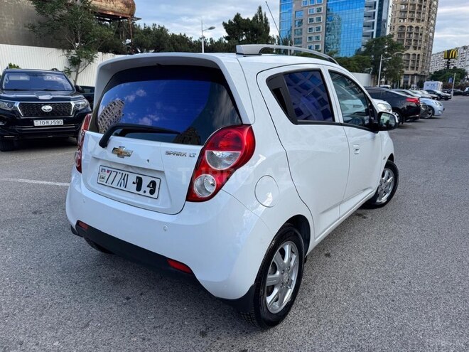 Chevrolet Spark-2