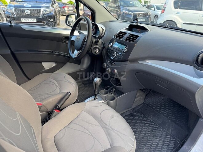 Chevrolet Spark-9