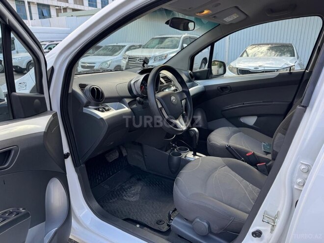 Chevrolet Spark-10