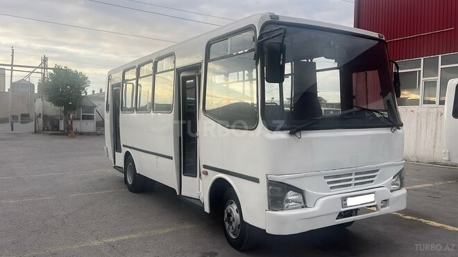 Isuzu NP 37-3