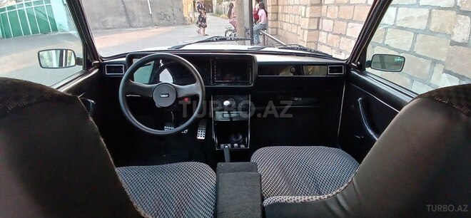 LADA (VAZ) 2107-15