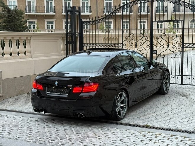 BMW M5-7