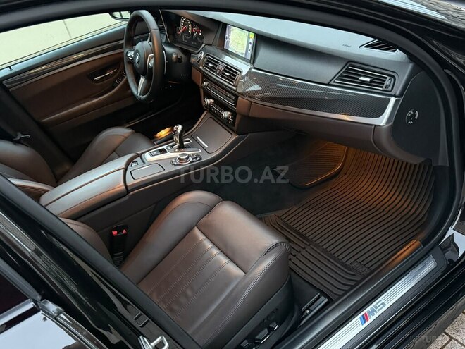 BMW M5-6