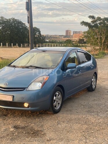 Toyota Prius-2