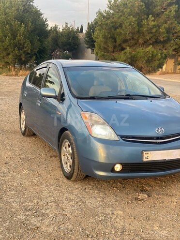 Toyota Prius-3