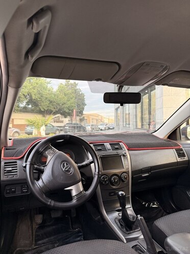 Toyota Corolla-8