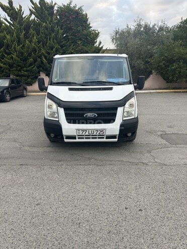 Ford Transit-1