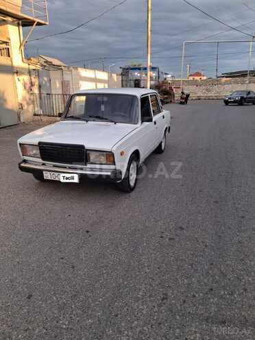 LADA (VAZ) 2107-1