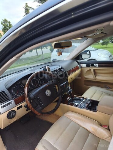 Volkswagen Touareg-9