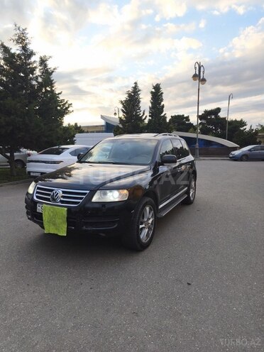 Volkswagen Touareg-1