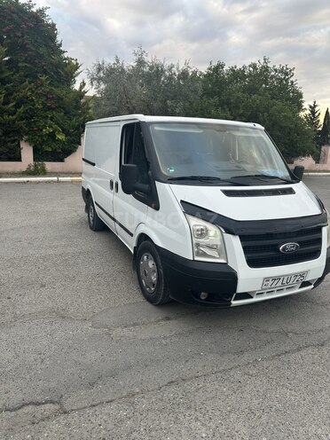 Ford Transit-9