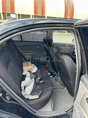 Kia Rio-11